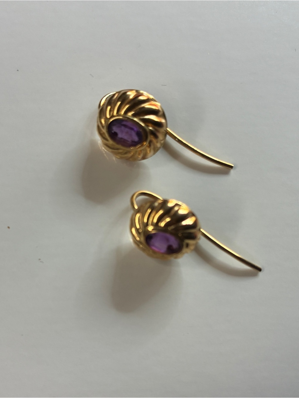 Vintage 3g 14K Gold & Amethyst Stamped Italy Earrings | Fluted Swirl French Back
